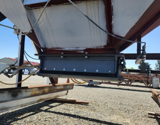Hopper 8’ x 8’ 10” x 8’ tall, with new 36” x 12” clam gate discharge, - Image 9