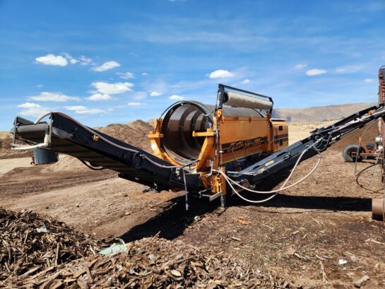 2015 Doppstadt SM-720 Portable Rotary Trommel Screen - Image 5