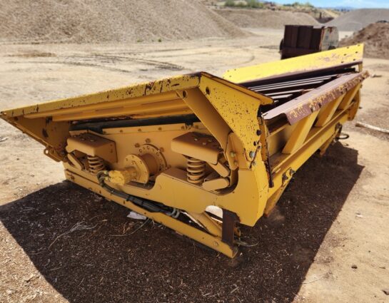 EXTEC Heavy Duty Hydraulic Tipping Vibrating Grizzly - Image 4