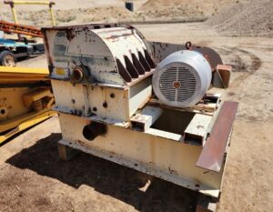 Waste Wood Hammer-Hog / Jacobson 2425 Top Feed Hammer-Hog for Waste Wood