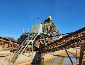 Aggregate Wash Plant - 2007 TEREX-Powerscreen 6’ x 20’ Three Deck Aggregate Wash Screen